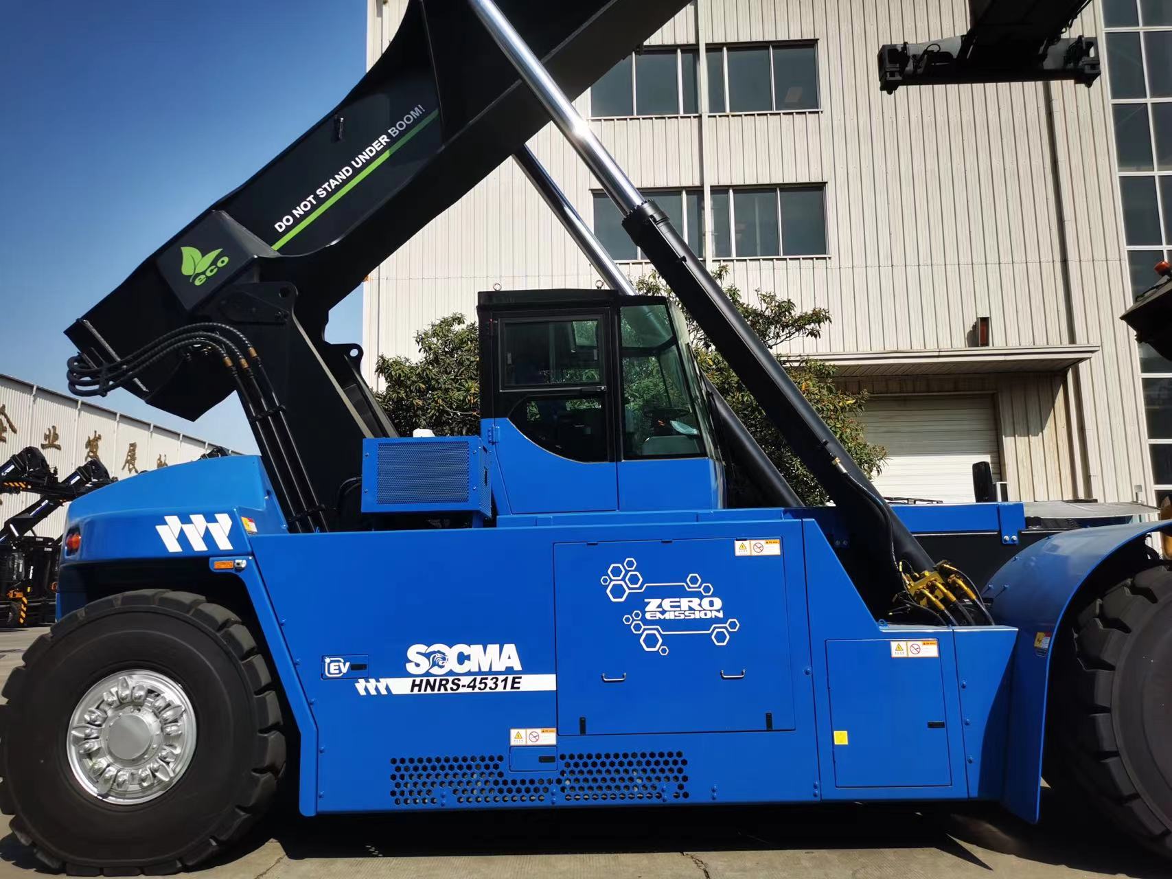 electric reach stacker (5).jpg