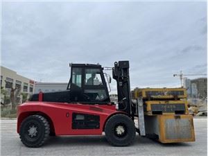 12-tonnine elektriline kahveltõstuk liitium-ioonaku